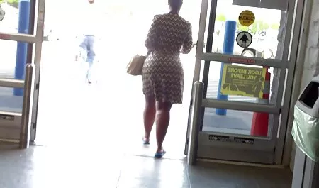 Milf donne nude e porche Deauxma catturato e piacere da 2 Uomini