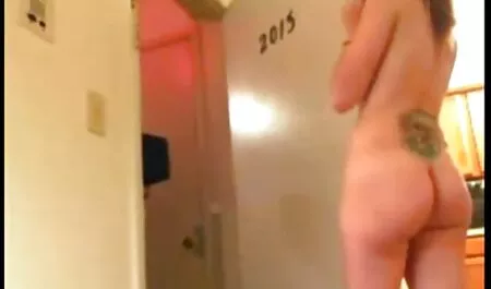 Auto cazzo donne nude chat Nikola
