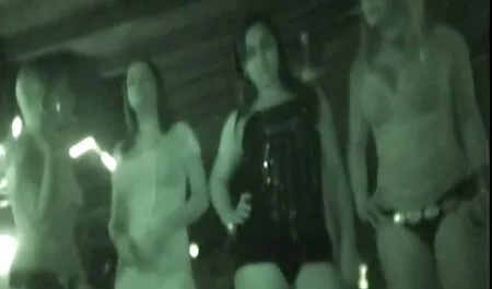 La figa di Alix e il culo donne nude video gratis Di August sono fottuti da un cazzo!