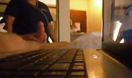 Lesbiche giovane trio gioco ragazze mature nude rimorchiatore guerra con drone tirando figa dal college
