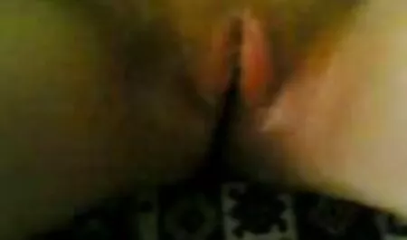 FakeAgent: hot snella Rossa video hard donne nude modello ottiene sperma da agente nel culo