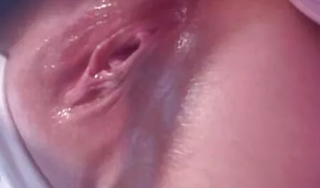 cuckold_condom_clean_up belle signore nude
