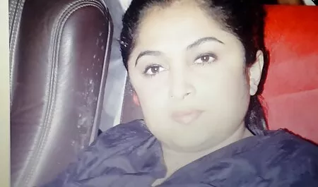 Succhiare donna nuda video porno il Cazzo Mamma cavalca il cazzo