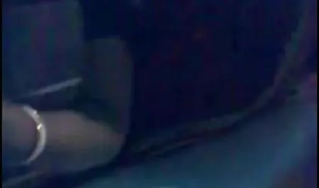 Slut asiatico profondo ragazze nude in chat e duro scopa il suo uomo