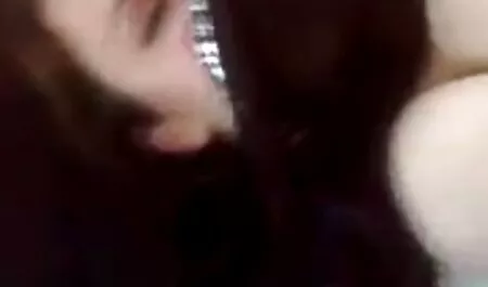 La moglie si masturba con il suo giocattolo e poi si fa scopare da dietro film ragazze nude e ottiene un crimpato