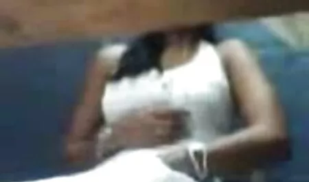 XXX PAWN-poco-Hot-Ass entra nel mio banco donne nude casalinghe dei pegni cercando di vendere una pistola