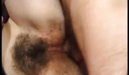 Giovane ragazza porno gratis donne nude scopata davanti alla webcam in video amatoriale