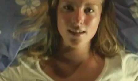 Lussuriosi video gratis di donne nude Pompino Milf splendida