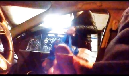 koketochka555 masturbarsi in cam in costume da scuola e accarezzare le ragazze nude chat tette