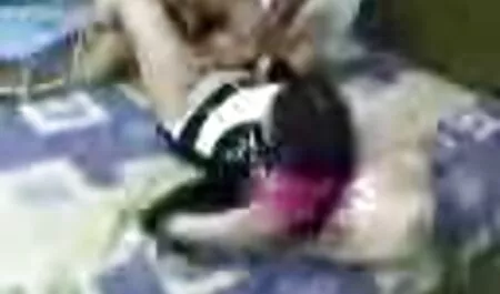 Sesso romantico tra piccole giovani amanti lesbiche video di ragazze nude gratis