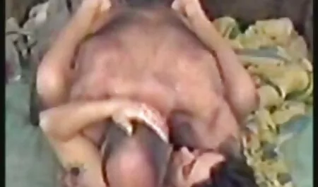 Mostro palla in scena porno di donne nude di sesso caldo con Halle Berry