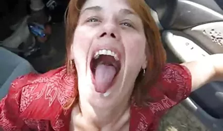 Figa paffuta dal college, Kenzie cavalca sul donne nude video live viso per la prima volta